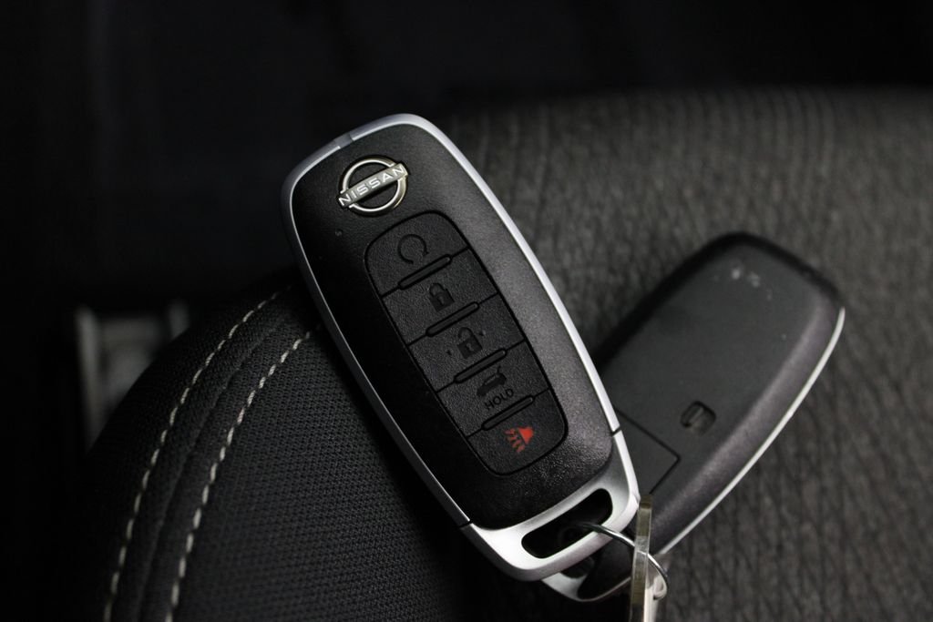 2024 Nissan Rogue SV - Photo 30