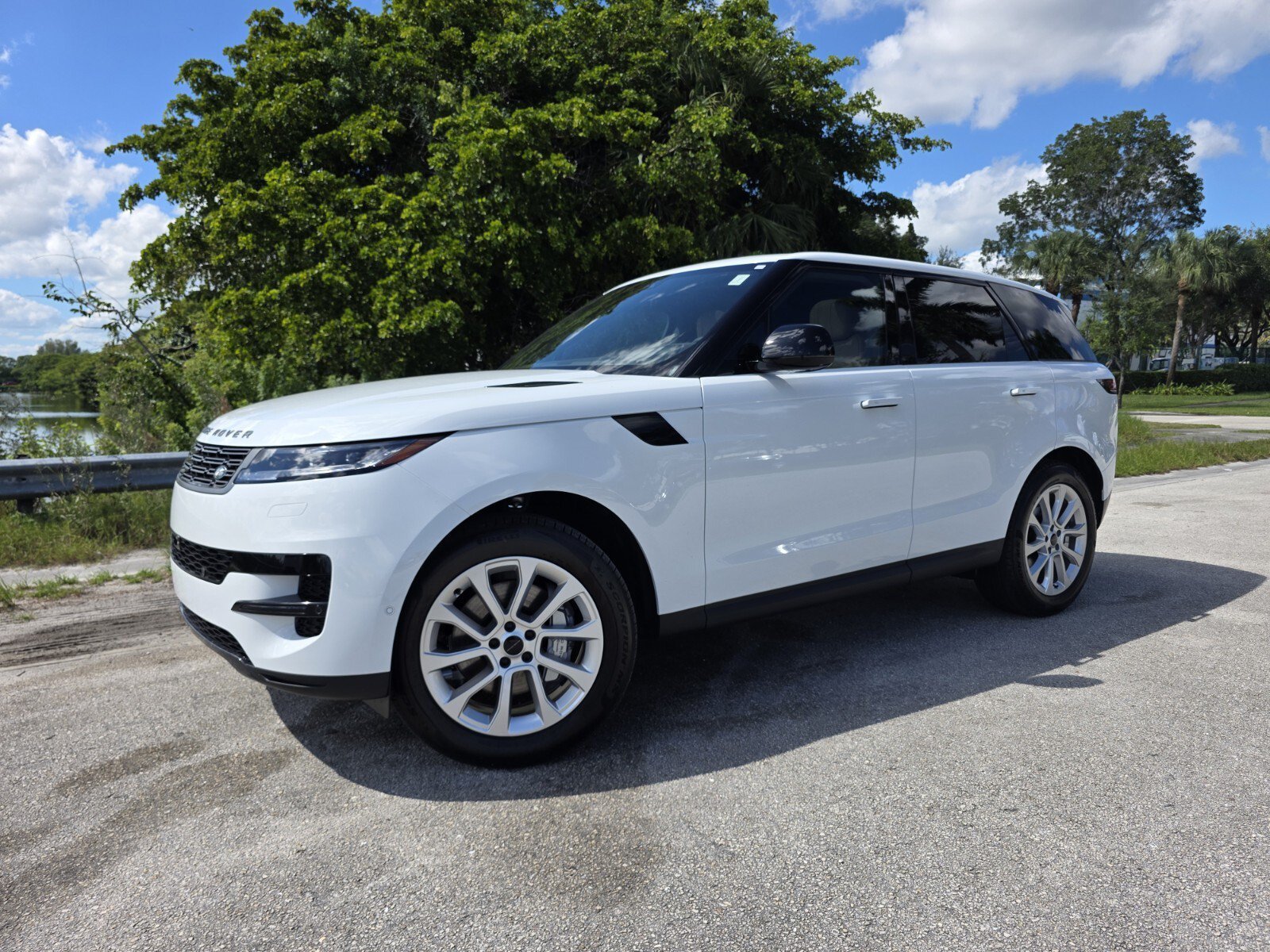 2027 Land Rover Range Rover Sport