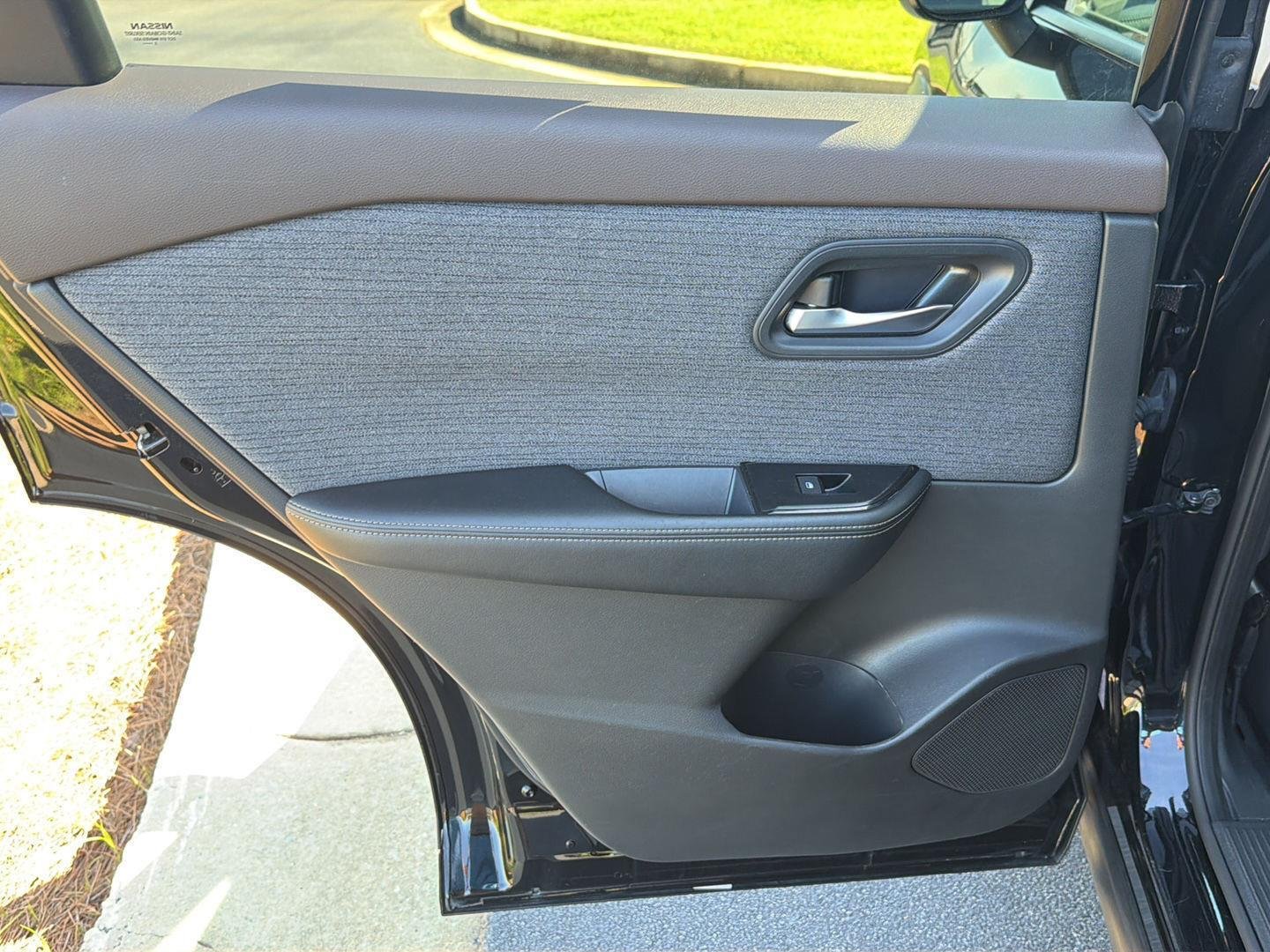 Used 2023 Super Black Nissan SV image 17