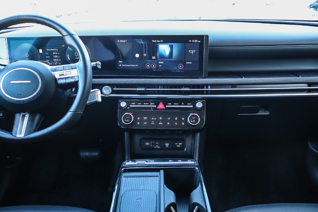 2025 Hyundai Tucson Limited - Photo 13