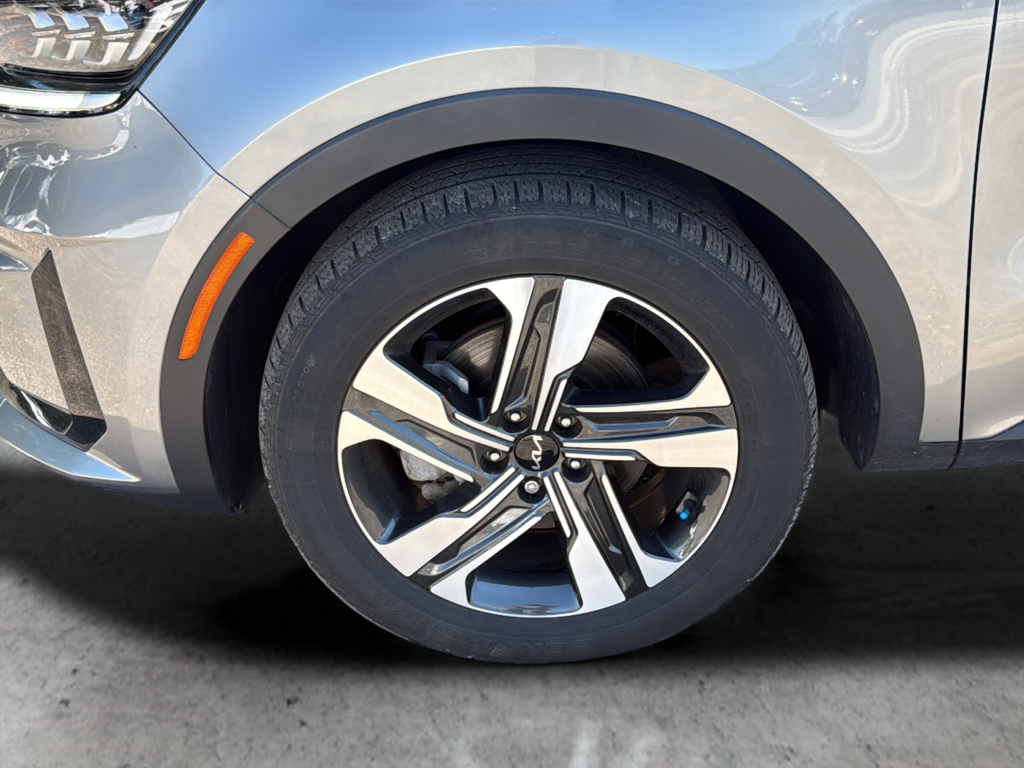 Used 2023 Gray Kia SX Prestige image 32