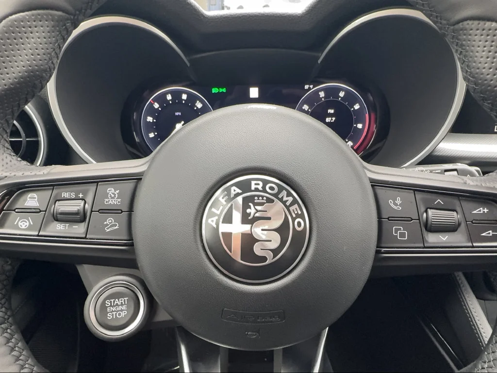 New 2026 Black Alfa Romeo Base image 52