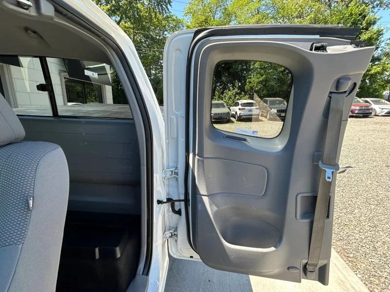 Used 2015 White Toyota Pickup 4D 6 ft image 35