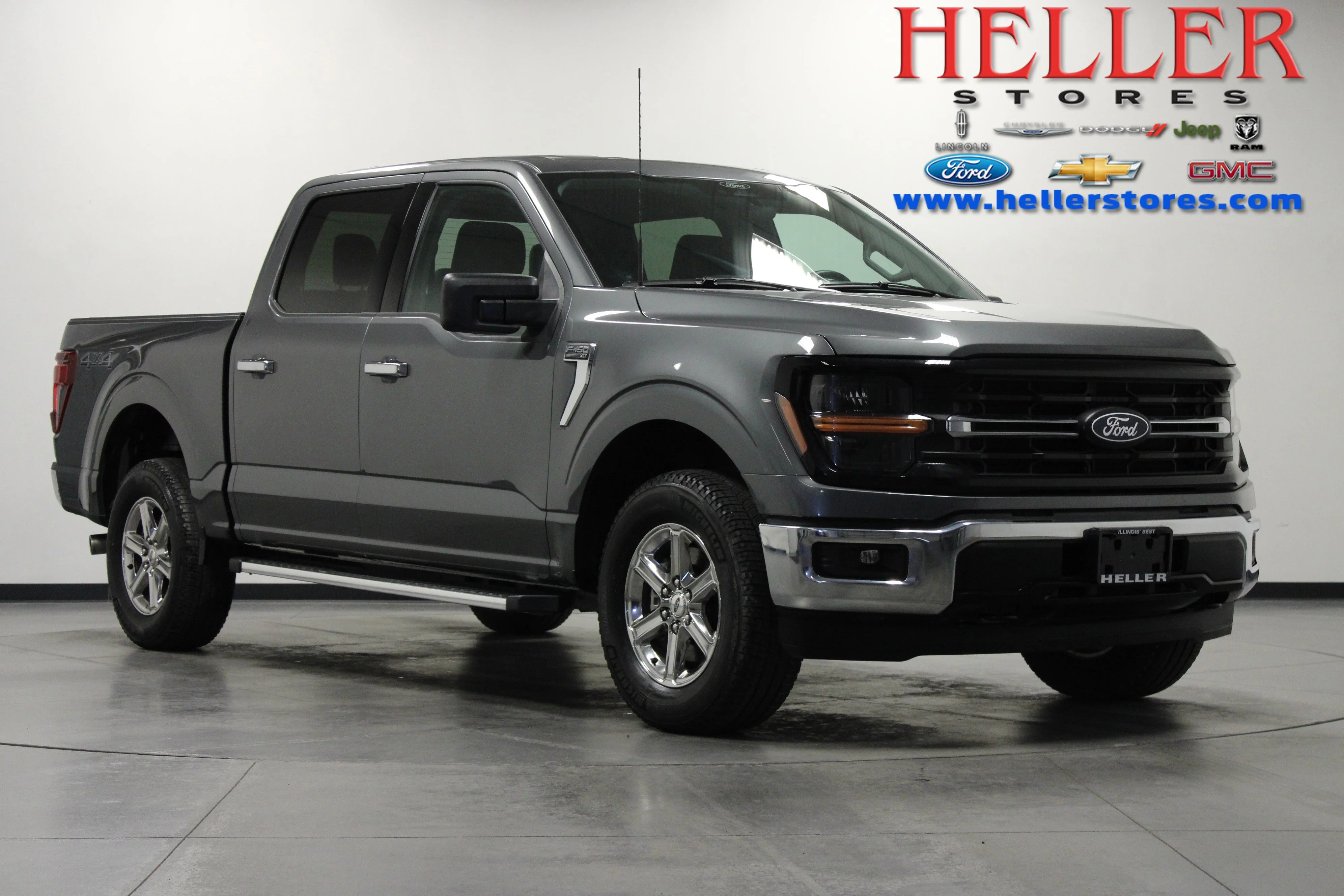 Used 2025 Carbonized Gray Metallic Ford XLT image 1