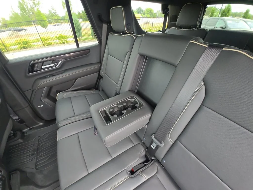 Certified Used 2026 Summit White GMC Elevation image 35