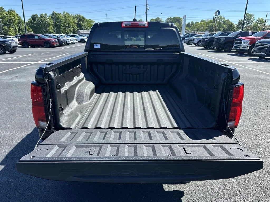 Used 2025 Black Chevrolet ZR2 image 29