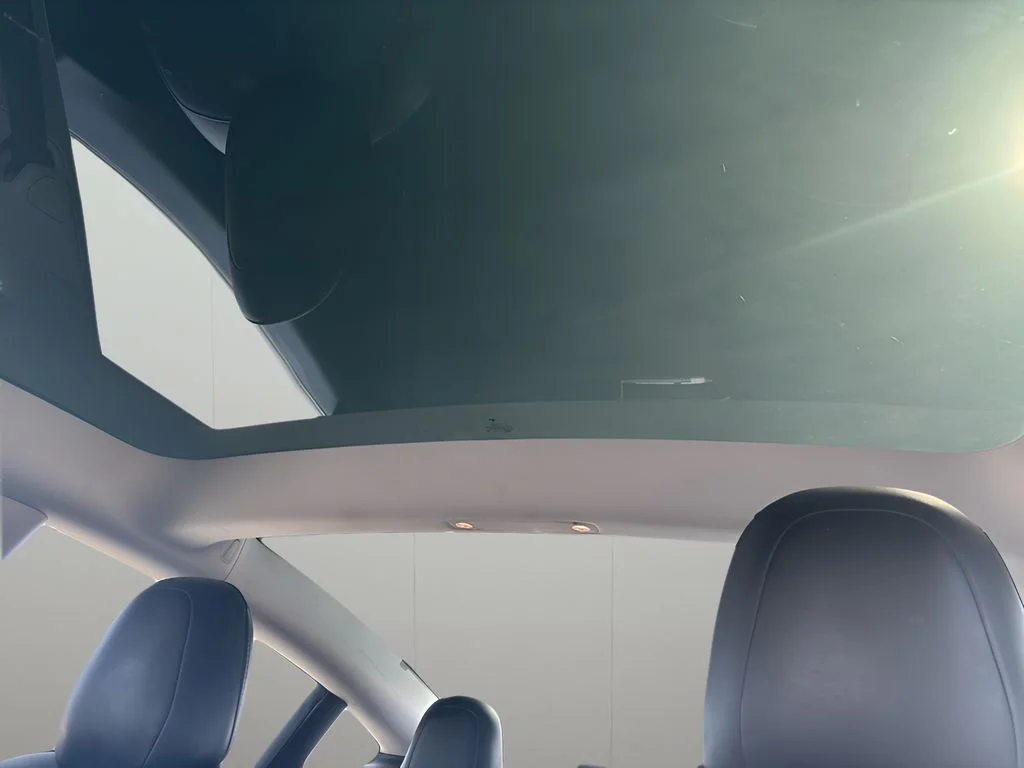 Used 2021 Pearl White Multi-Coat Tesla Long Range image 16