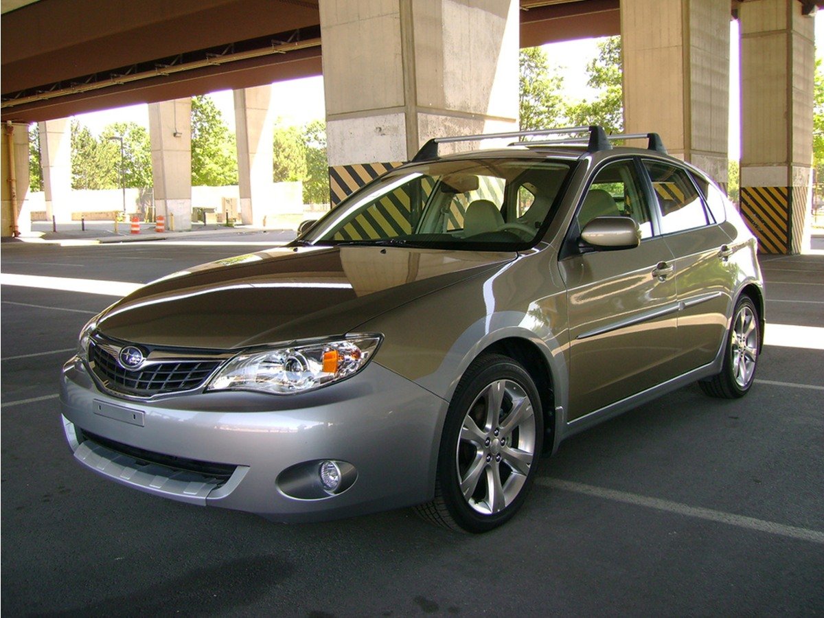 Used 2011  Subaru Outback Sport image 1