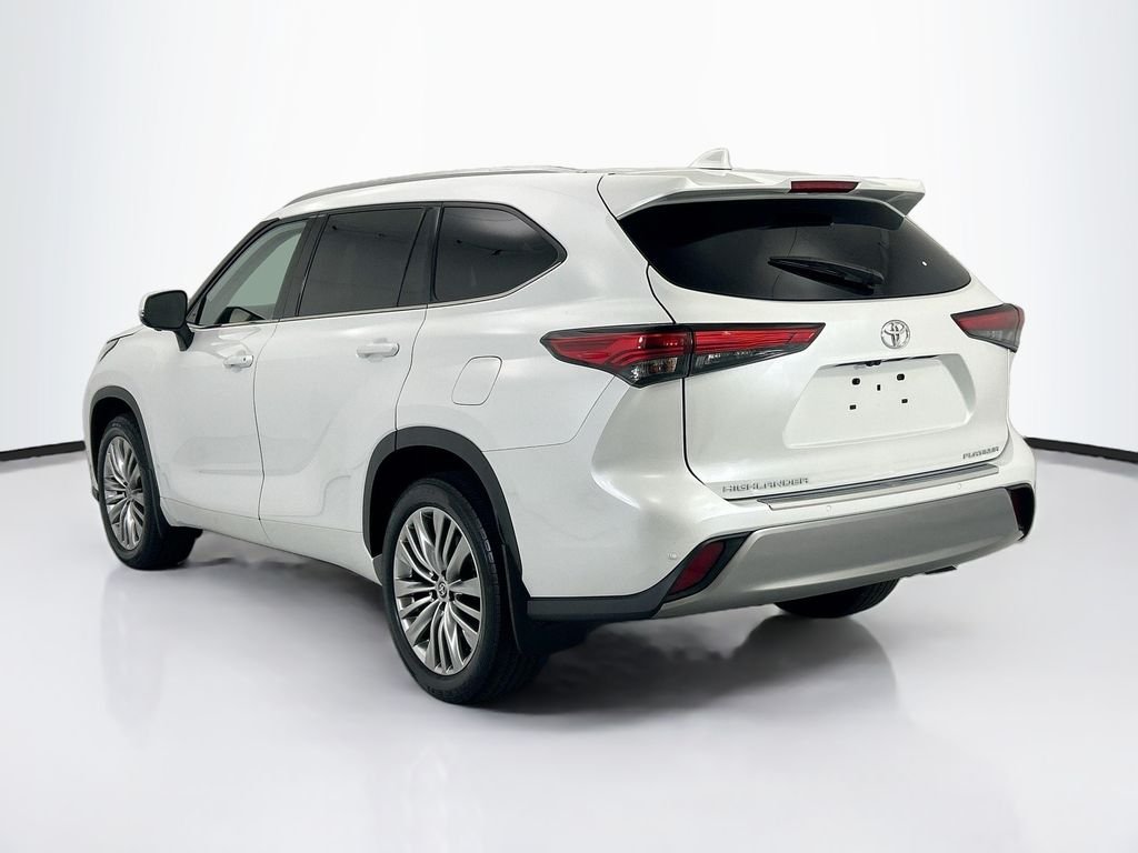 Used 2023 Pearl Toyota Platinum image 7
