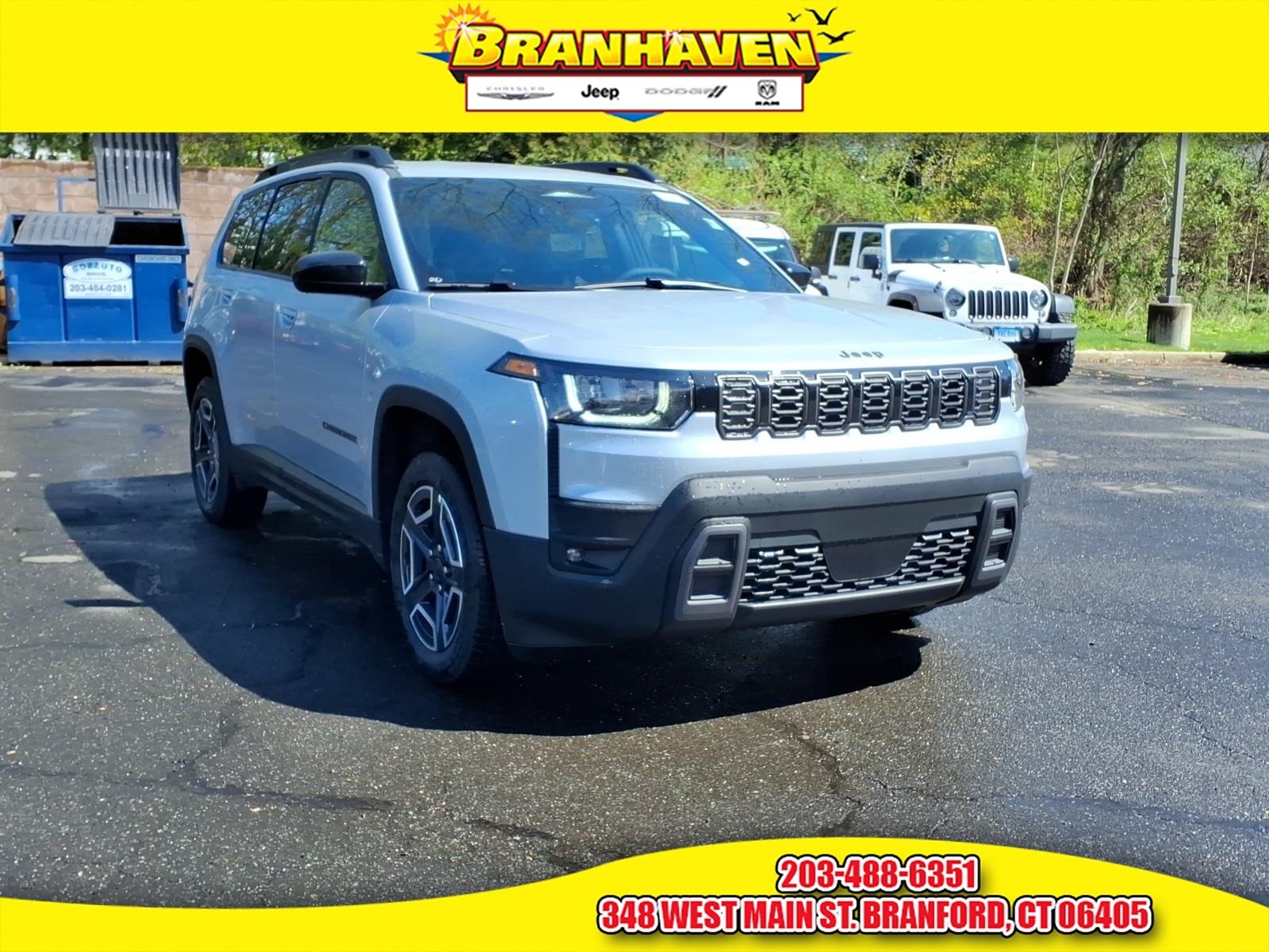 2026 Jeep Cherokee Laredo HEV 4X4's photo