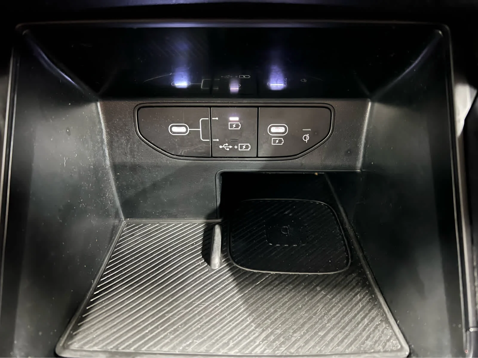 Used 2024 Ebony Black Kia S image 31