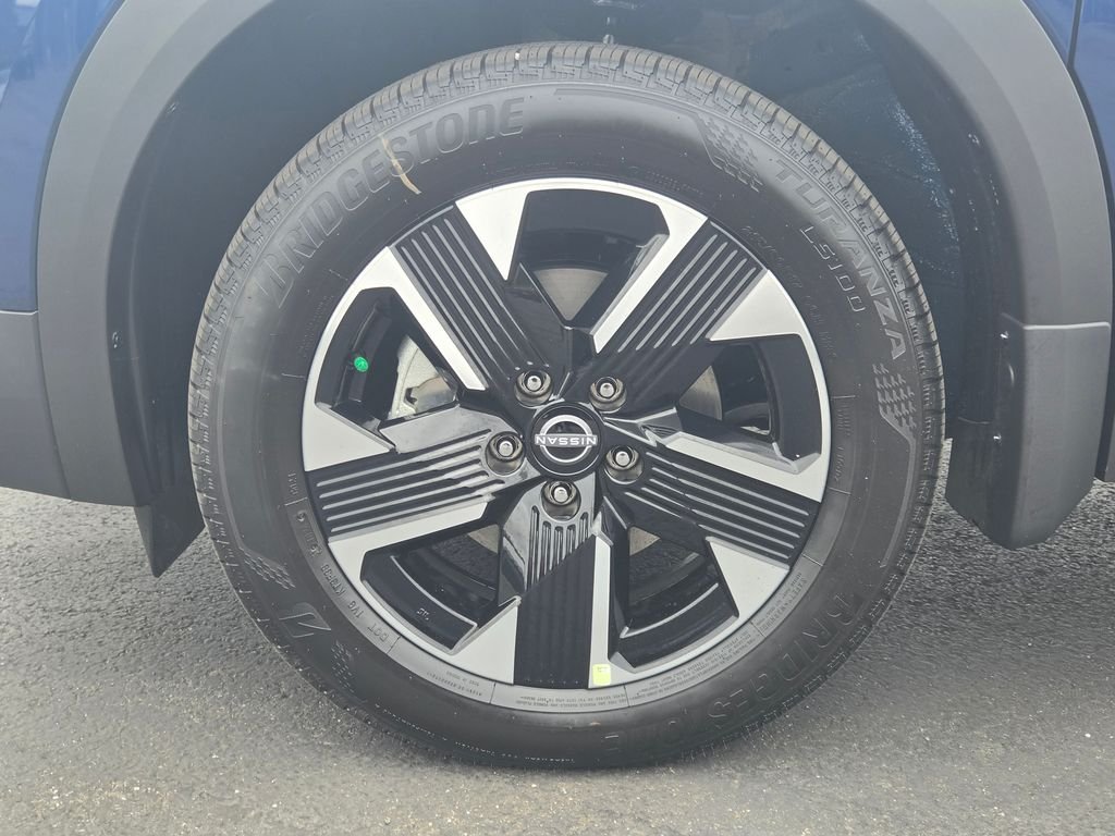 New 2026 Deep Blue Pearl Nissan SV image 9