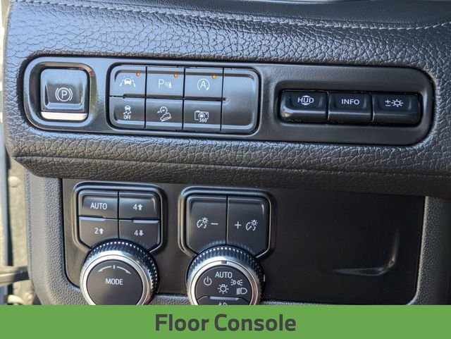 Used 2023 White GMC Denali image 20