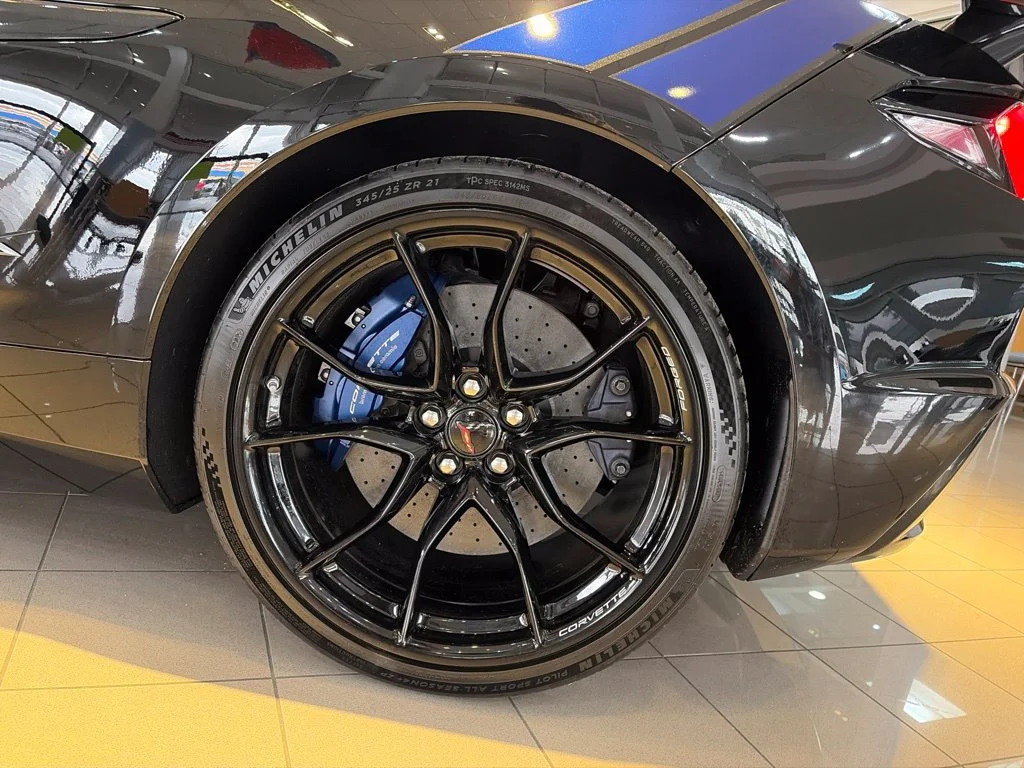 2027 Chevrolet Corvette 3LT - Photo 17