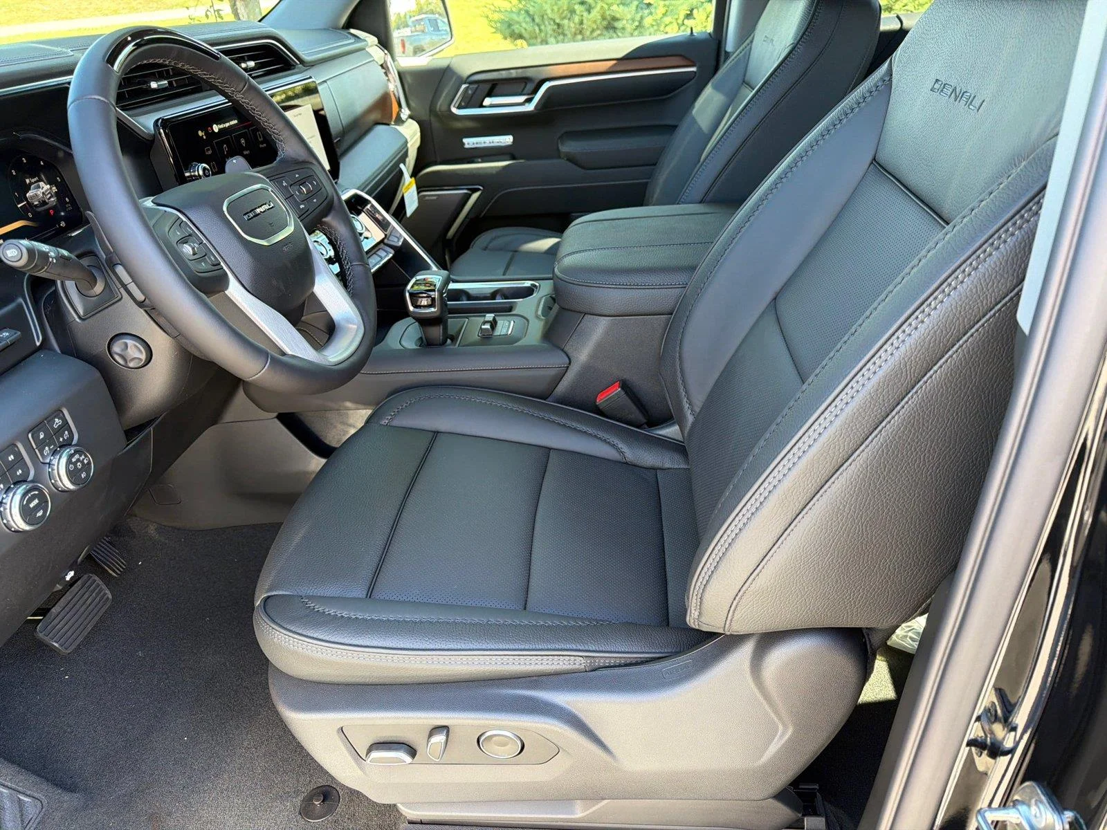 2026 GMC Sierra 1500 Denali - Photo 16