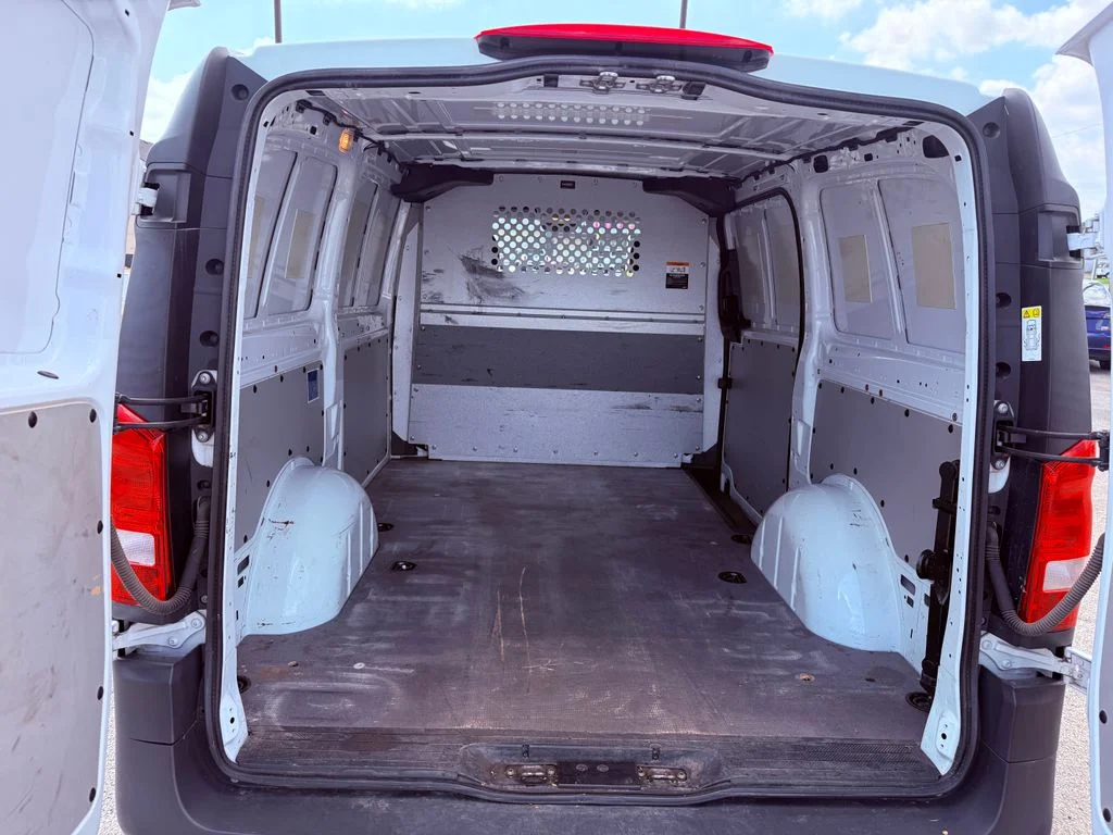 Used 2022 White Mercedes-Benz Cargo image 25