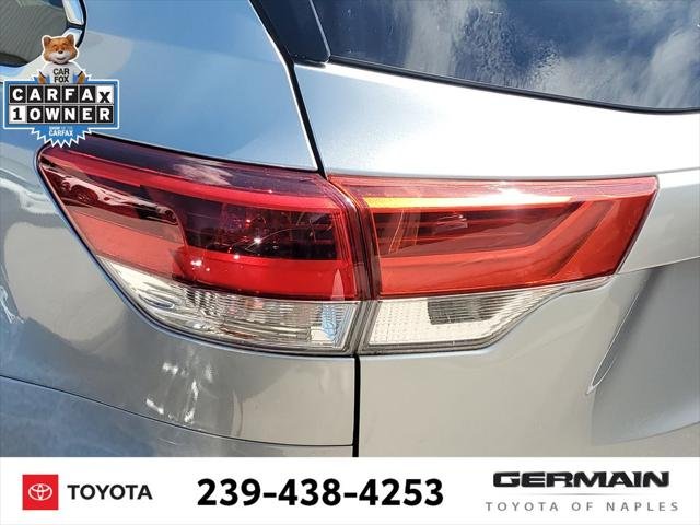 Certified Used 2019 CELESTIAL SILVER METALLIC Toyota  image 16