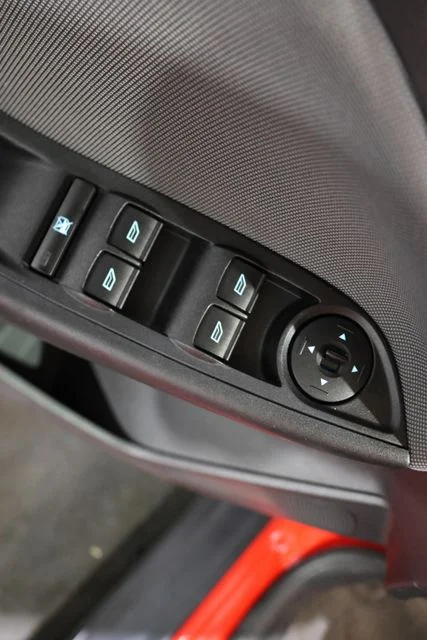 Used 2014 Race Red Ford SE image 15