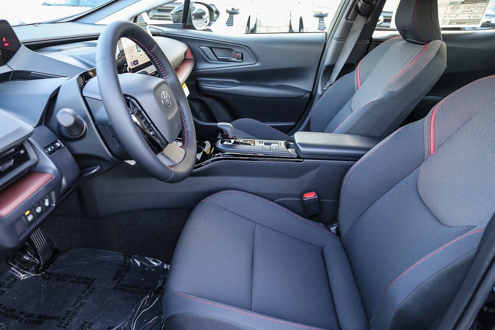 2026 Toyota Prius Plug-in Hybrid SE - Photo 17