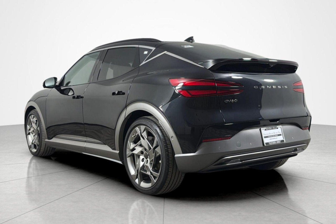 Used 2023 BLACK Genesis Performance image 3
