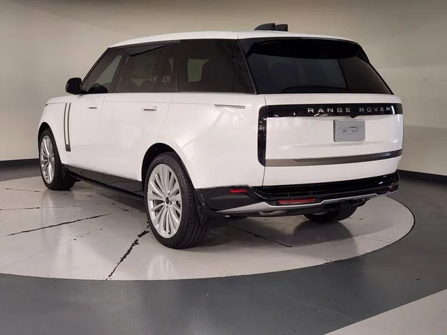 New 2026 White Land Rover SE image 6