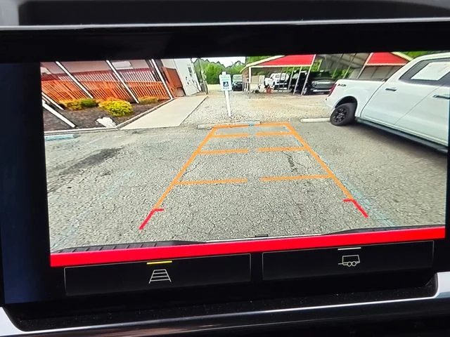 Used 2025 Red Chevrolet LT image 27