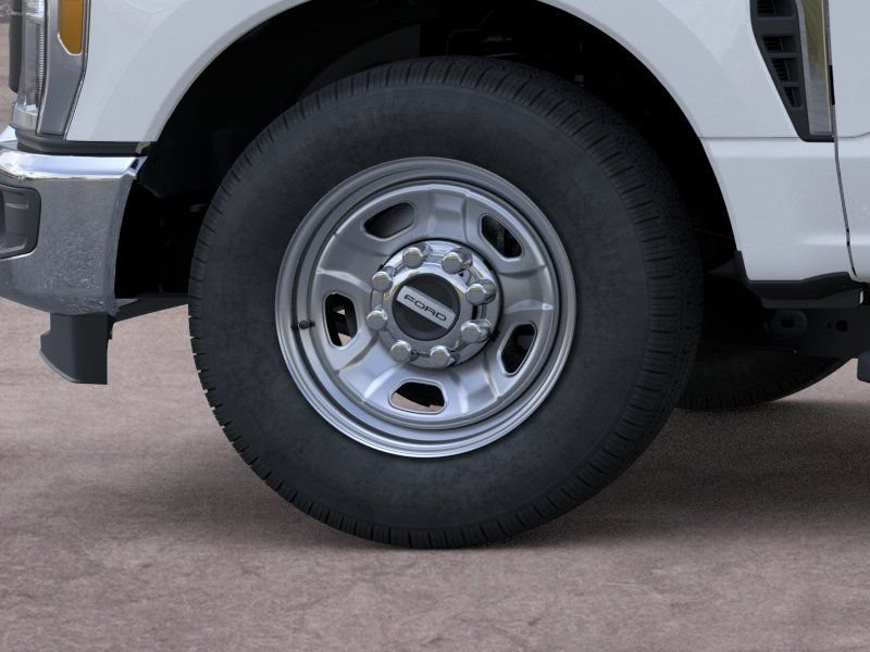 New 2026 Oxford White Ford XL image 18
