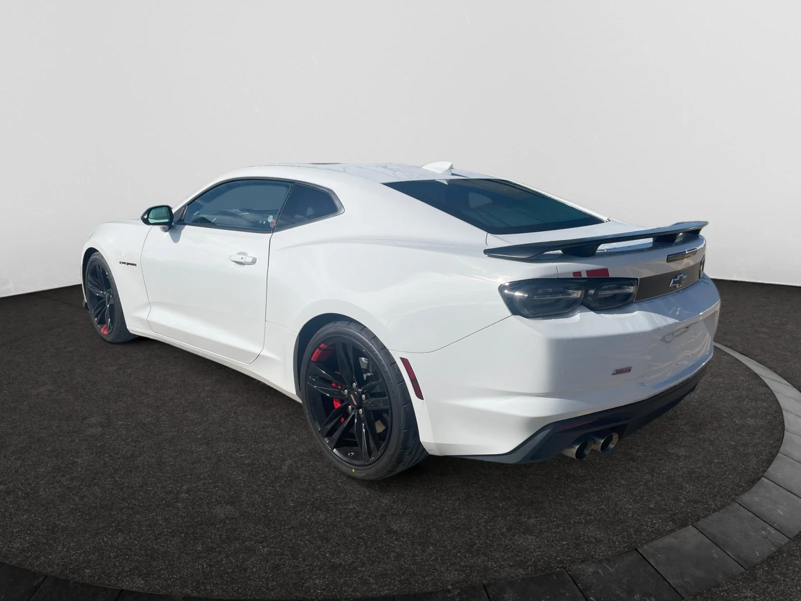 Used 2022 WHITE Chevrolet 1SS image 3