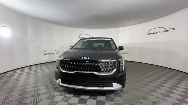 New 2026 Aurora Black Pearl Kia LXS image 3