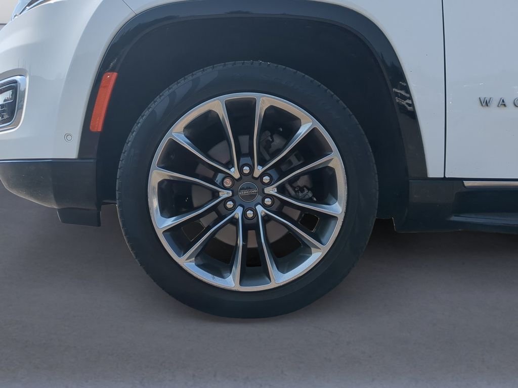 Used 2023 White Jeep Series II image 11