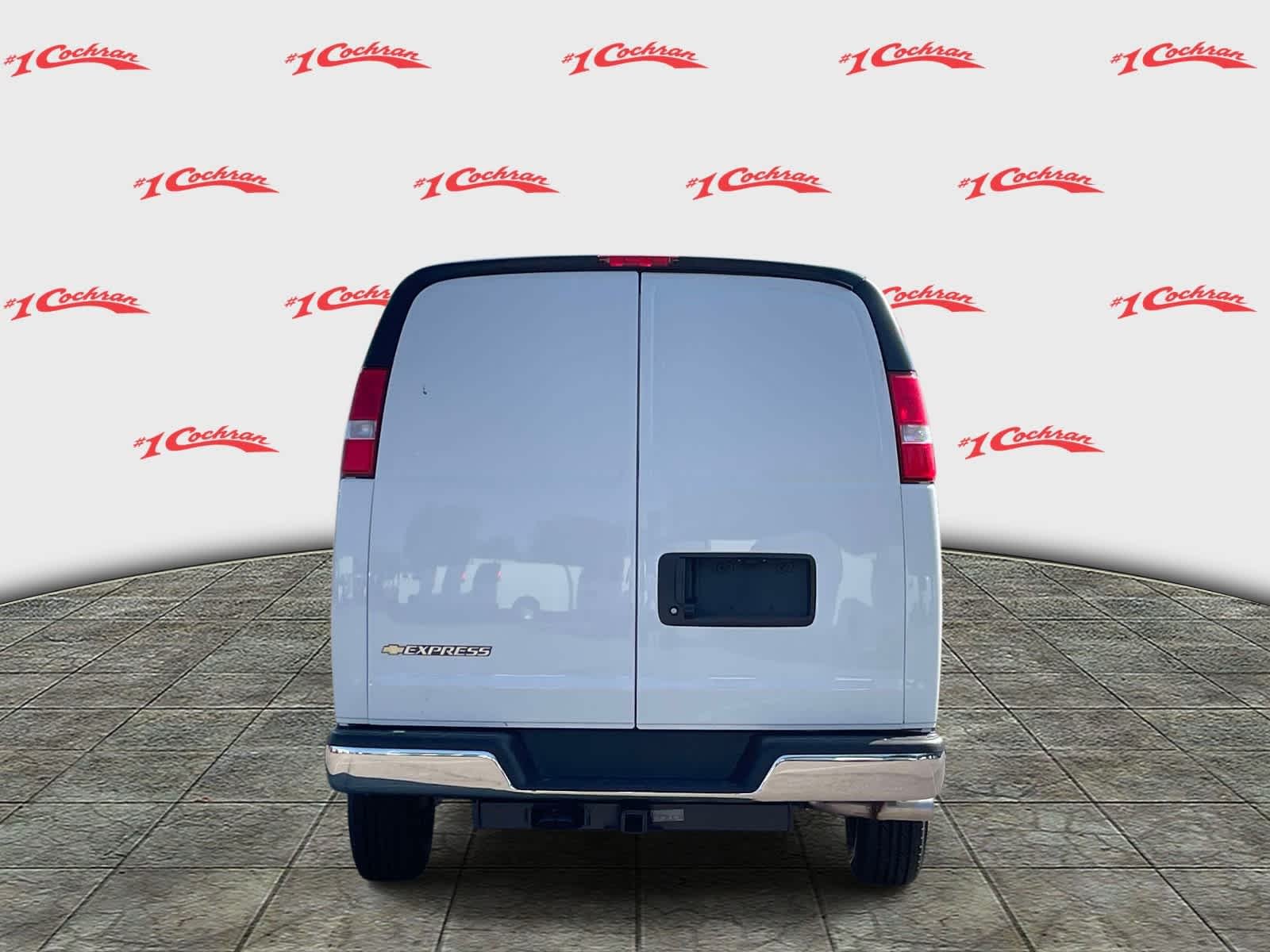 New 2026 Summit White Chevrolet WT image 4