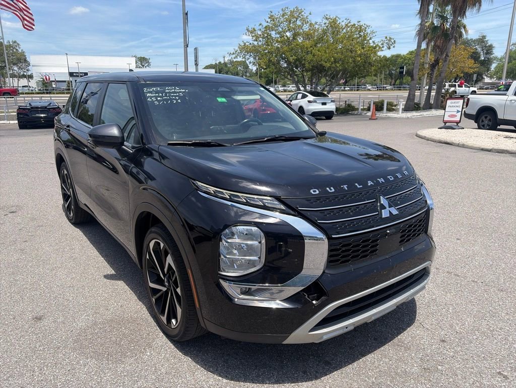 2022 Mitsubishi Outlander SE S-AWC's photo
