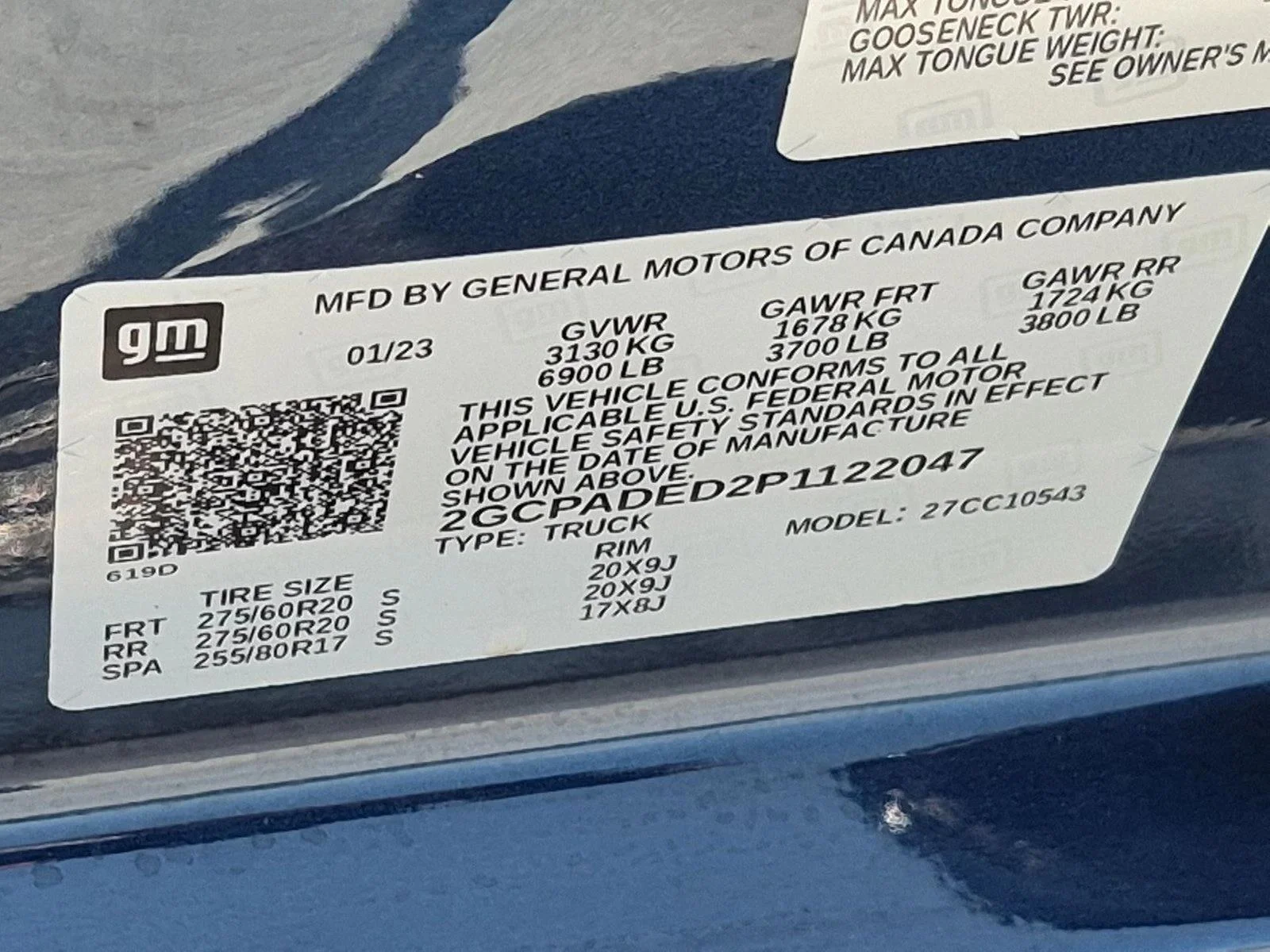 Used 2023 Northsky Blue Metallic Chevrolet RST image 24