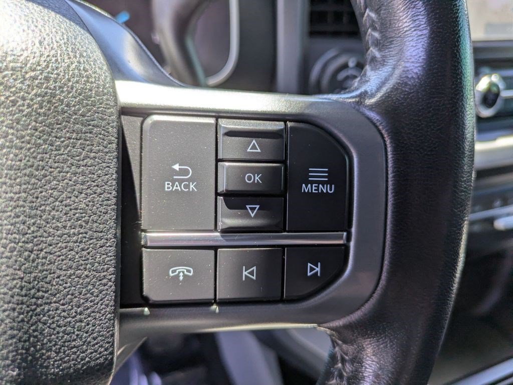 Used 2022 Oxford White Ford XLT image 17