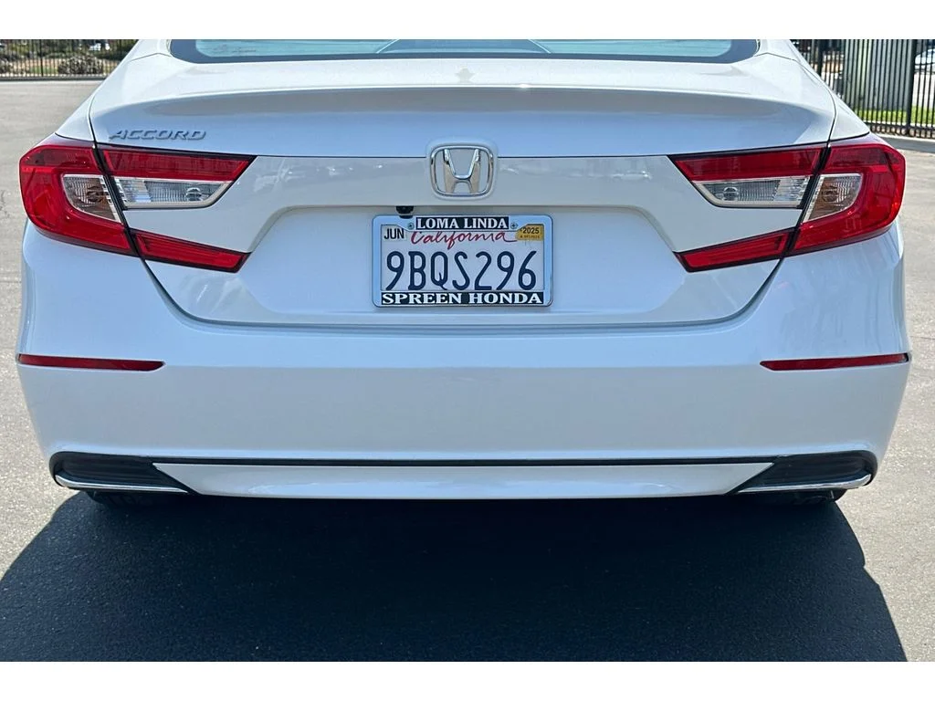 Used 2022 Platinum White Pearl Honda LX image 15