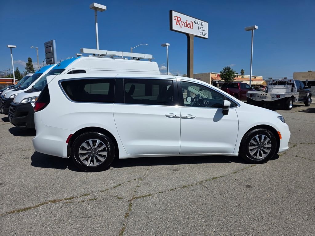 Certified Used 2023 White Chrysler Touring L image 4