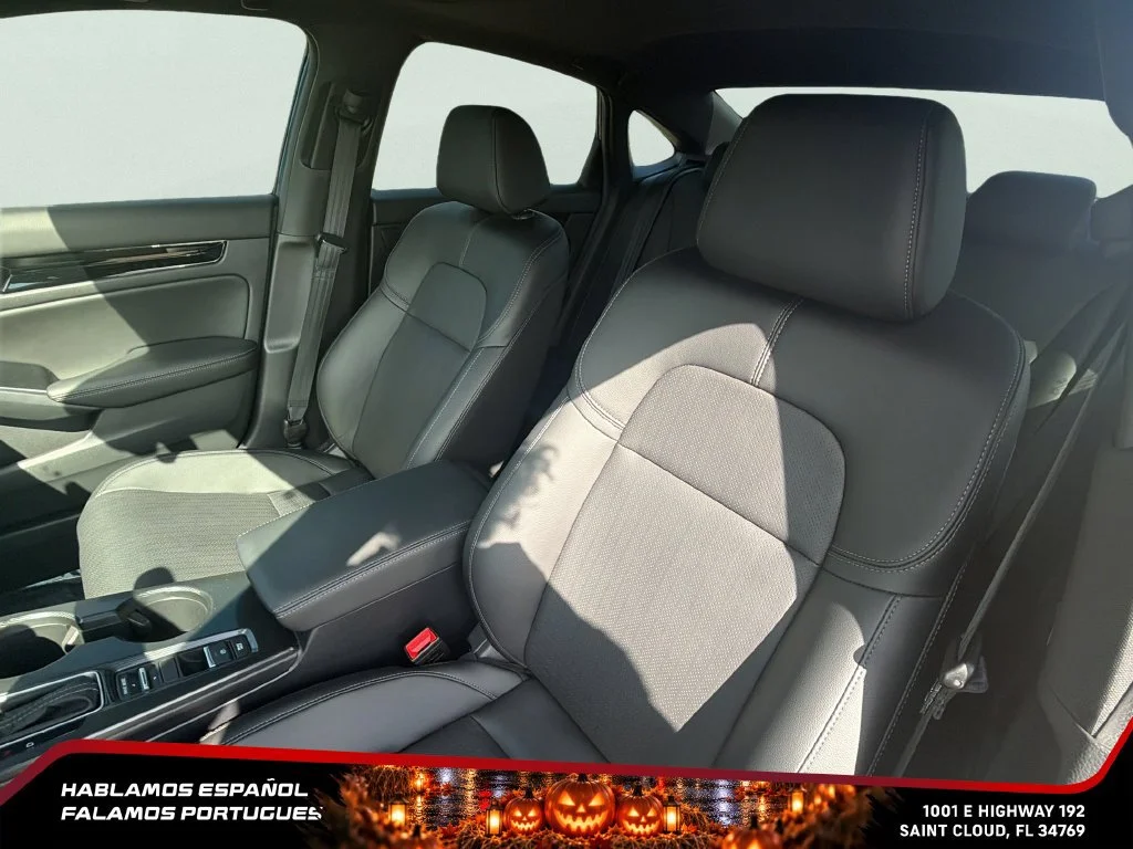 2025 Honda Civic Sport Touring - Photo 21