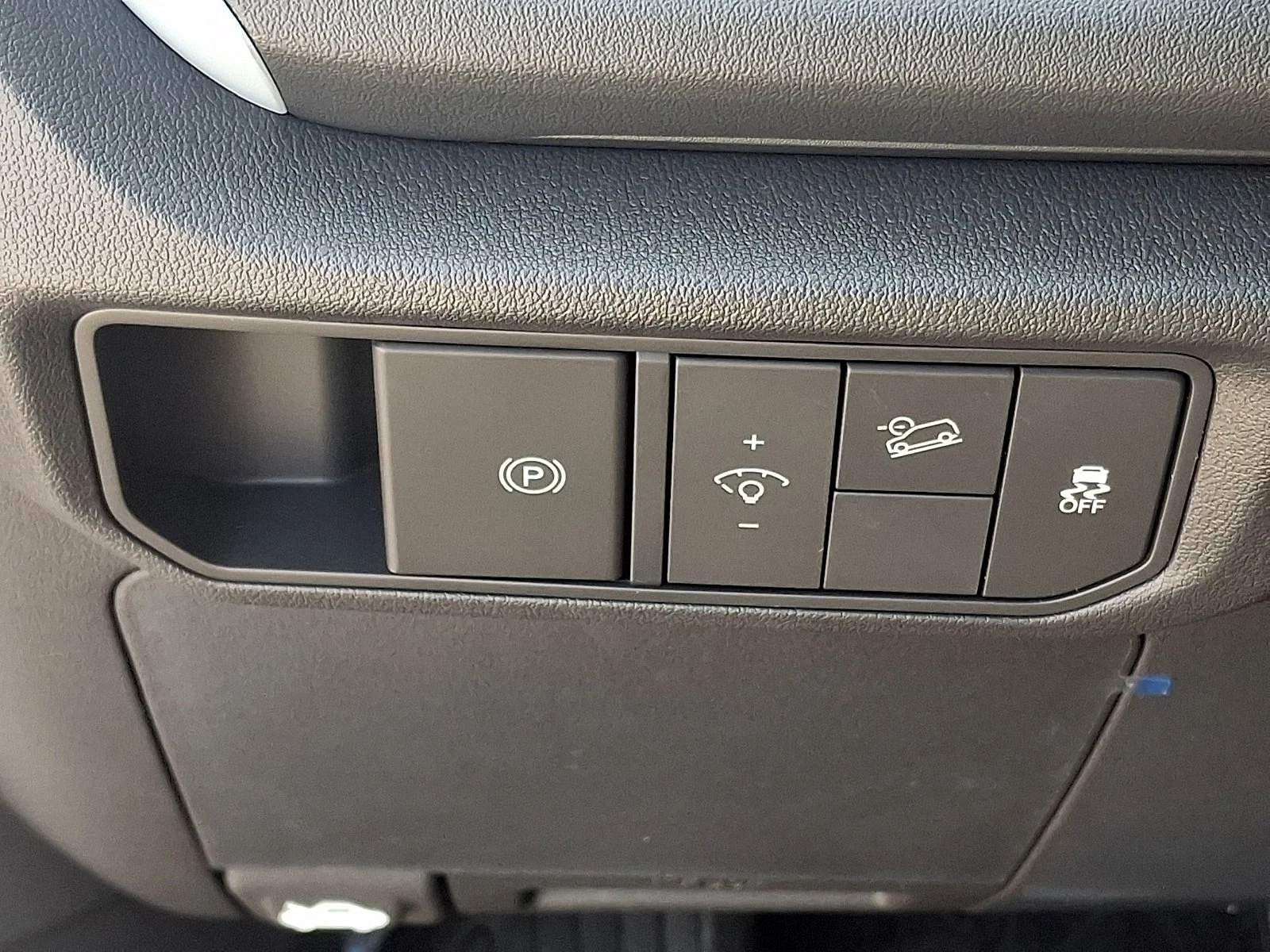 New 2027 White Kia S image 18