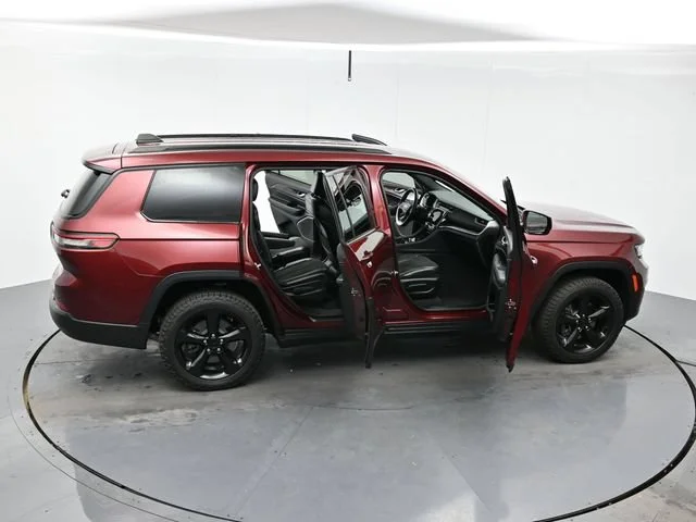 Used 2021 Velvet Red Pearlc Jeep Altitude image 45