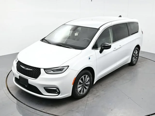 Used 2024 Bright White Clea Chrysler Hybrid Select image 34