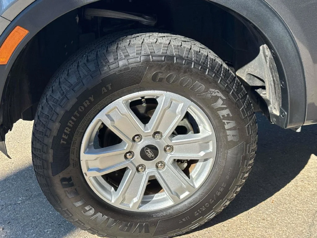 Used 2024 Gray Ford XL image 8