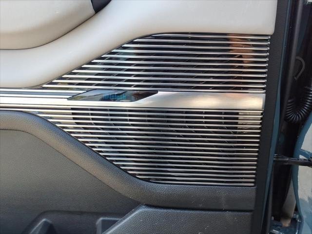 New 2026 Steel Blue Exterior Paint Jeep Grand Wagoneer image 7