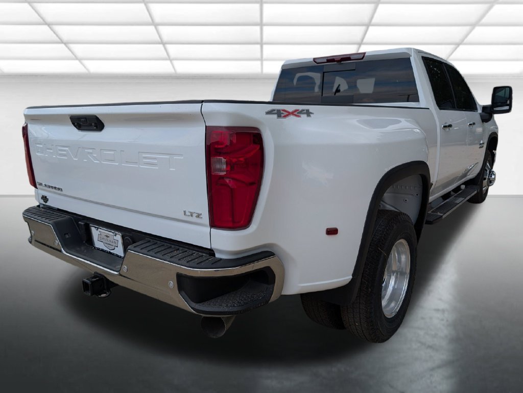 2026 Chevrolet Silverado 3500 HD LTZ - Photo 35