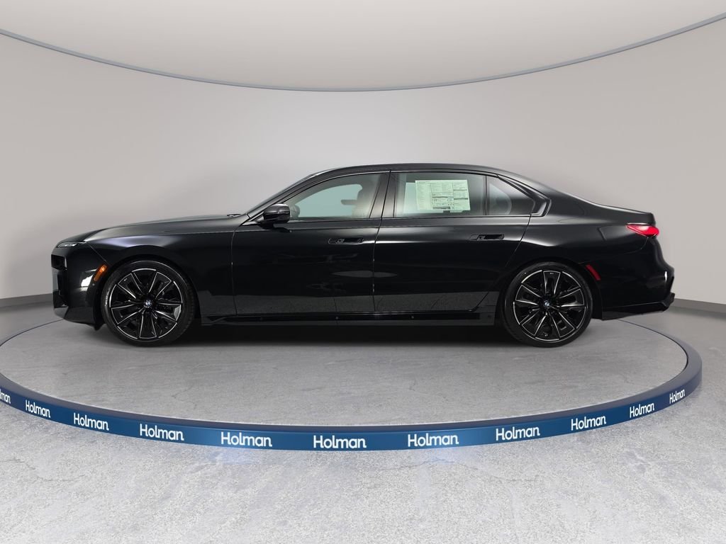 2026 BMW 7 Series 760i - Photo 8