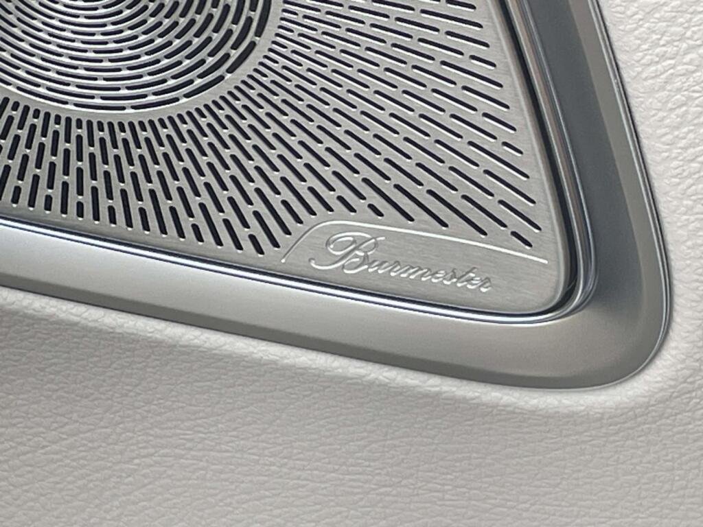 New 2027 MANUFAKTUR Alpine Grey Metallic Mercedes-Benz AMG® CLE 53 image 30