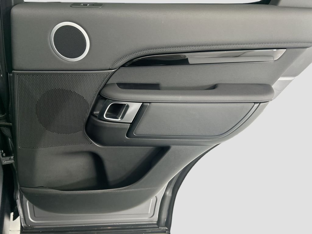 2025 Land Rover Discovery S - Photo 26