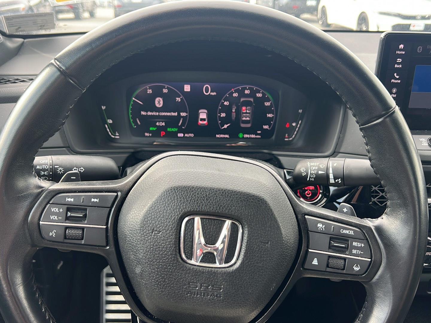 Used 2024 Platinum White Pearl Honda Sport image 11