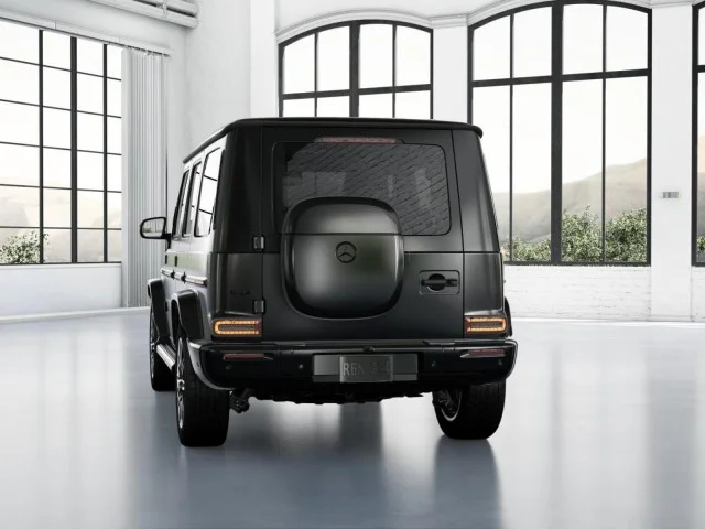 New 2027 MANUFAKTUR Night Black Magno Mercedes-Benz G 580 image 25