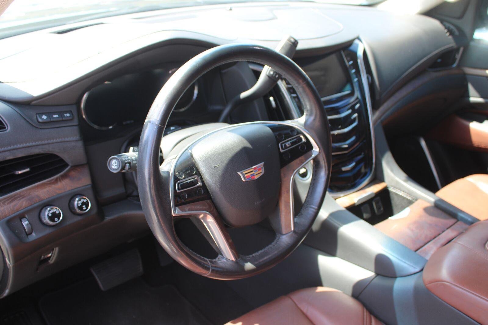 Used 2019 Black Raven Cadillac Premium Luxury image 7