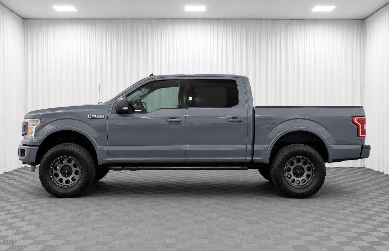 Used 2020 Gray Ford XLT image 6